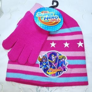 Kids DC Super Hero Girls Hat & Mittens Set NWT